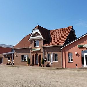 Zum alten Bahnhof